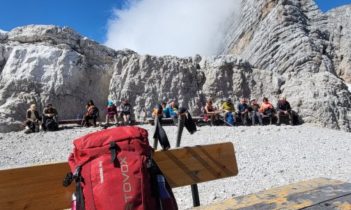 Foto von der Dachsteinwanderung. Kurze Rast.