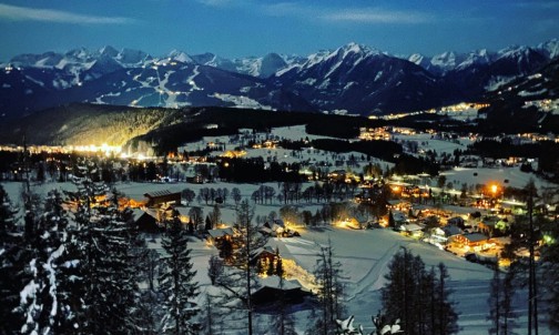 Winterwunderland Ramsau am Dachstein im Mondschein © Lisa Marie Prettenthaler